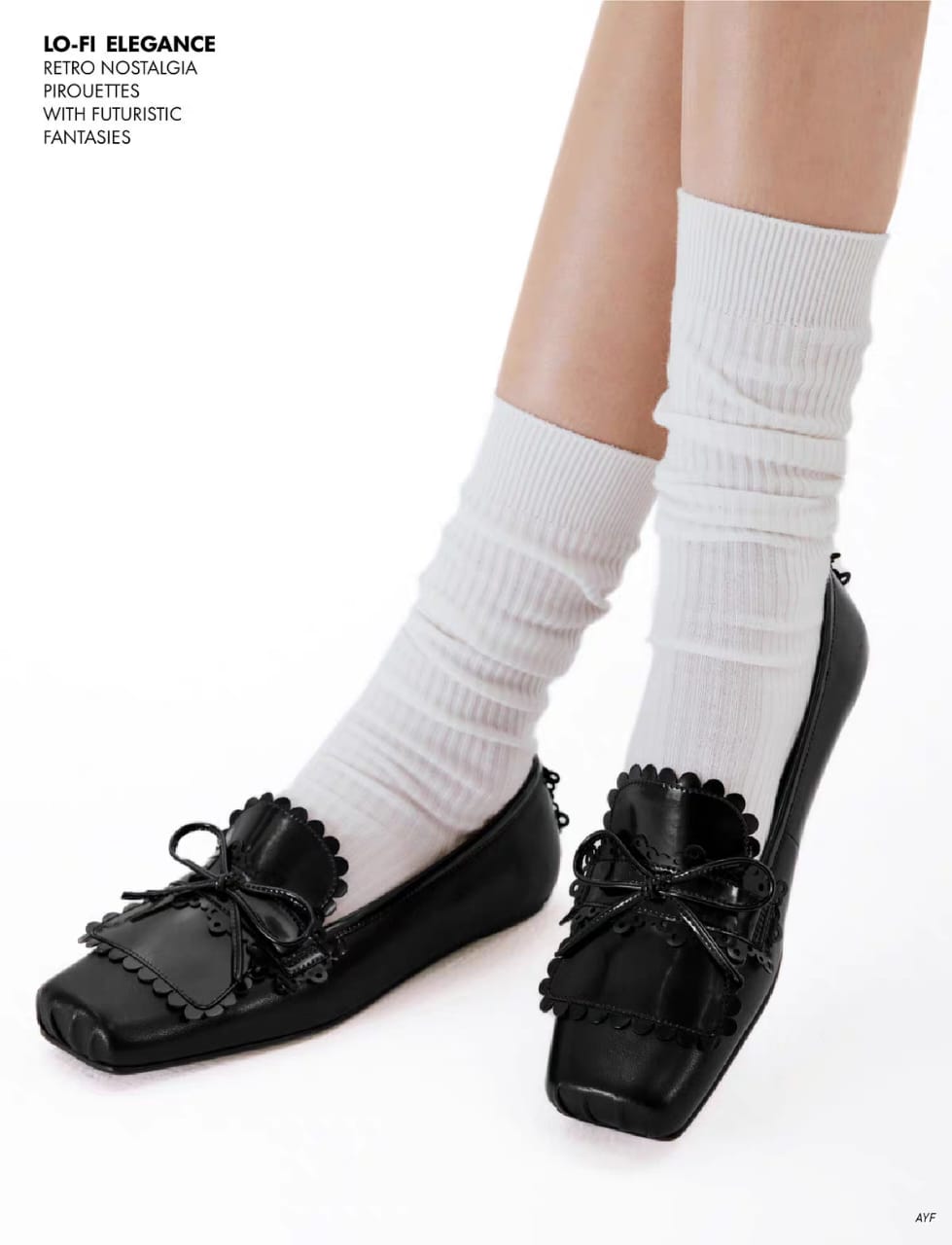 Scalloped Bow Leather Loafers - Image 4